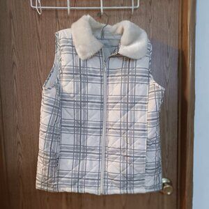 Carolyn Taylor Women's Gray-and-White Puffer Vest w/Faux Fur Collar, Size L